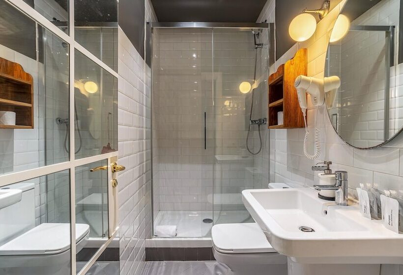 Casa Gracia Barcelona Hostel