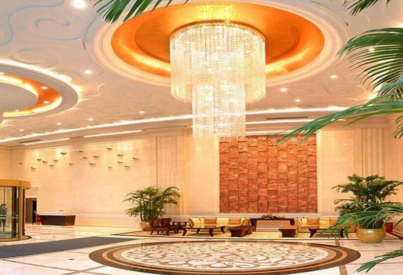 Golden Eagle Summit Hotel Downtown