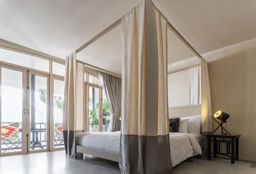 هتل B House Samui