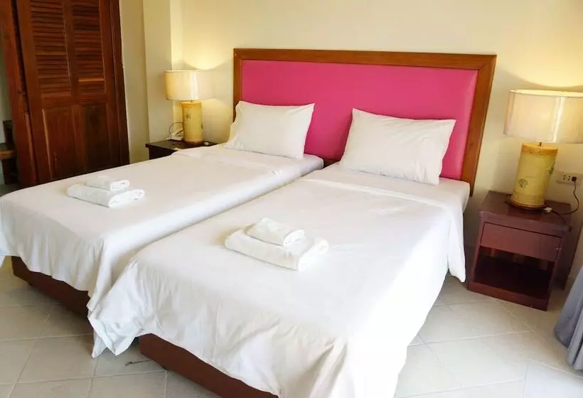 Отель Bella Villa Pattaya 3rd Road