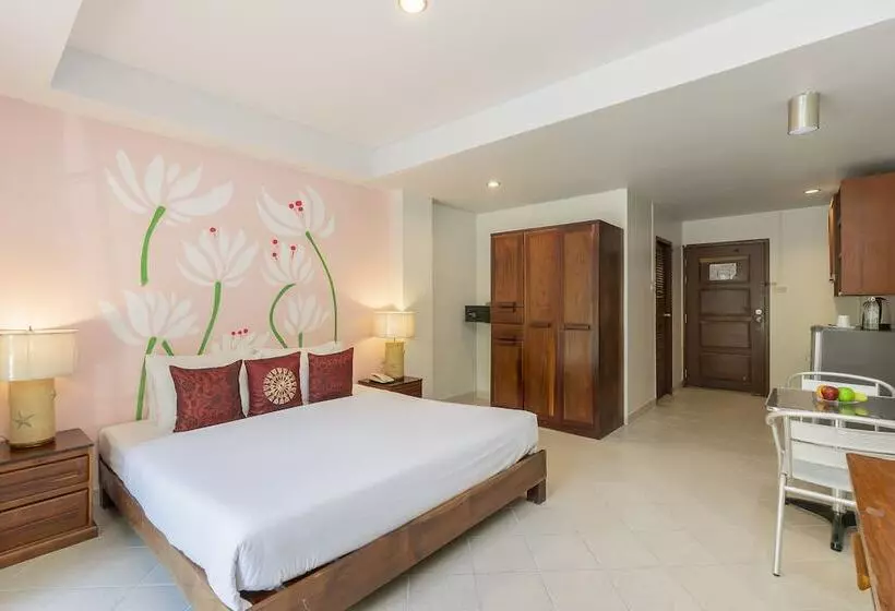 Отель Bella Villa Pattaya 3rd Road