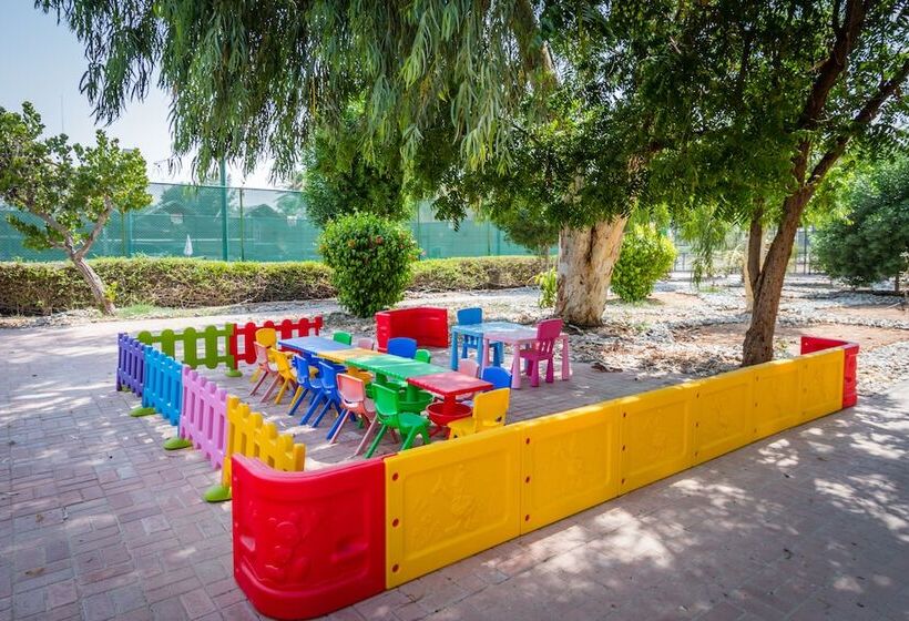 Hotel Bm Beach Resort