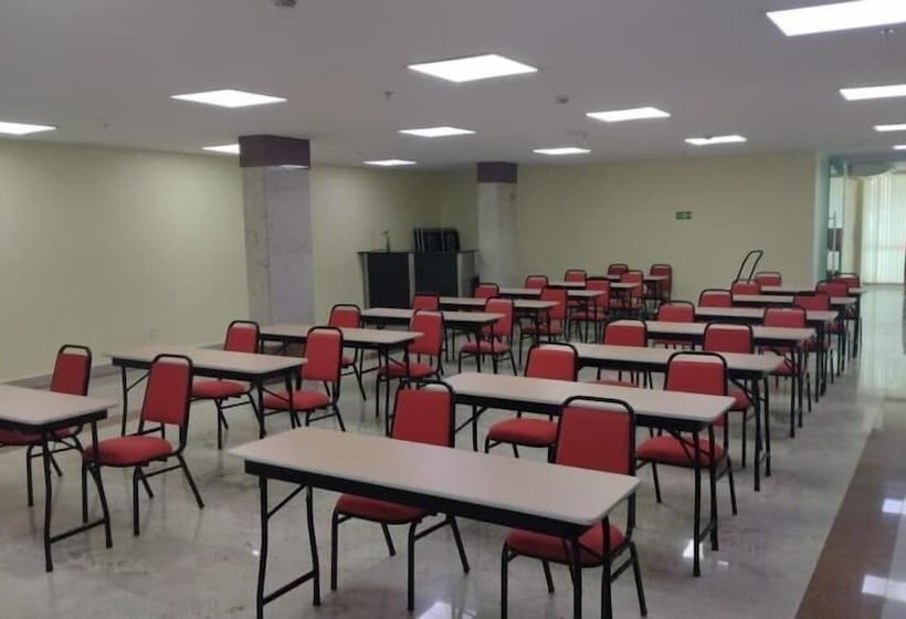 Otel Brisa Tropical De Macaé