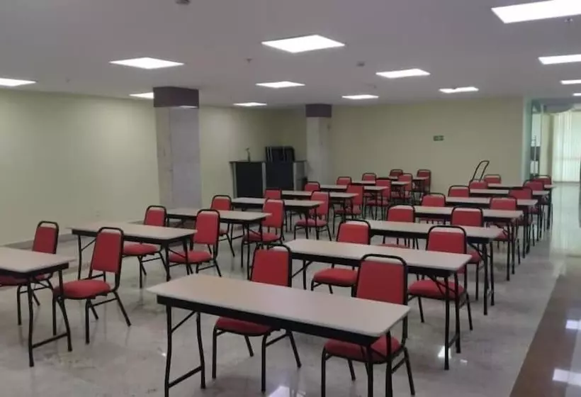 בית מלון כפרי Brisa Tropical De Macaé