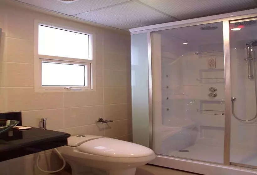 Hotel Ramanashree Brunton