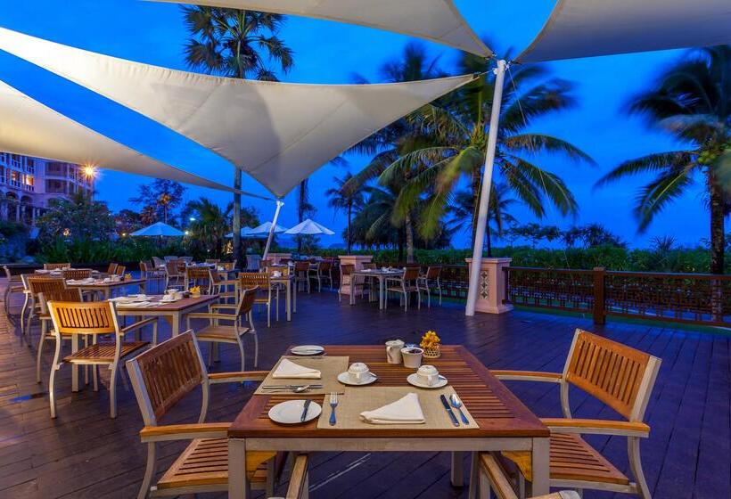 فندق Centara Grand Beach Resort Phuket   Sha Plus