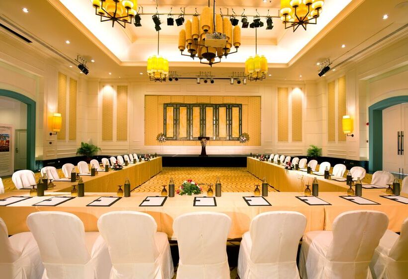 فندق Centara Grand Beach Resort Phuket   Sha Plus