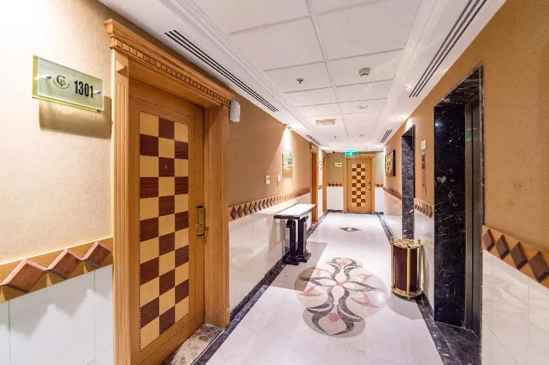 ホテル Crystal Plaza