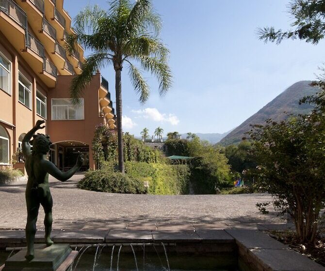 هتل Dei Congressi