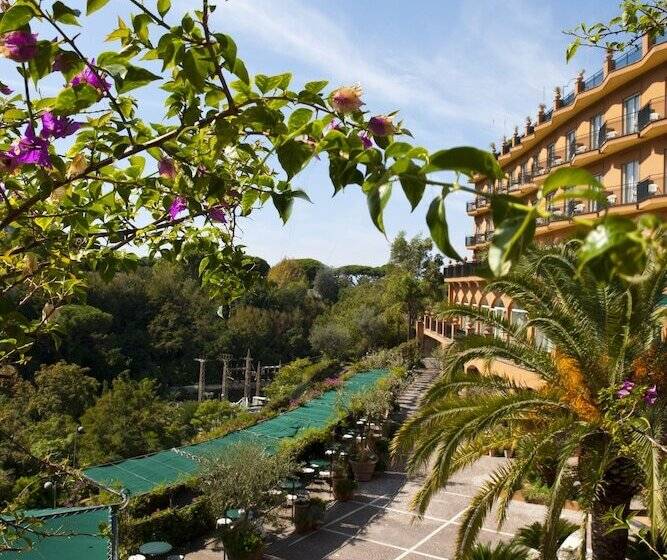 هتل Dei Congressi