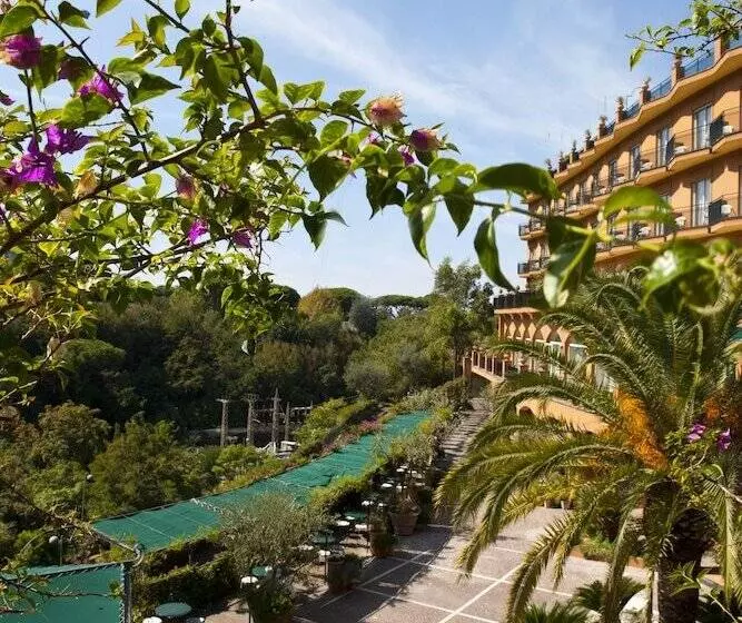 هتل Dei Congressi