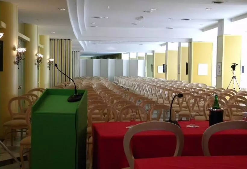 هتل Dei Congressi
