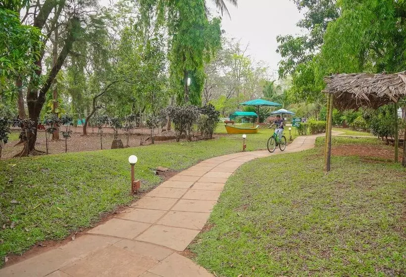 ホテル Dudhsagar Spa Resort