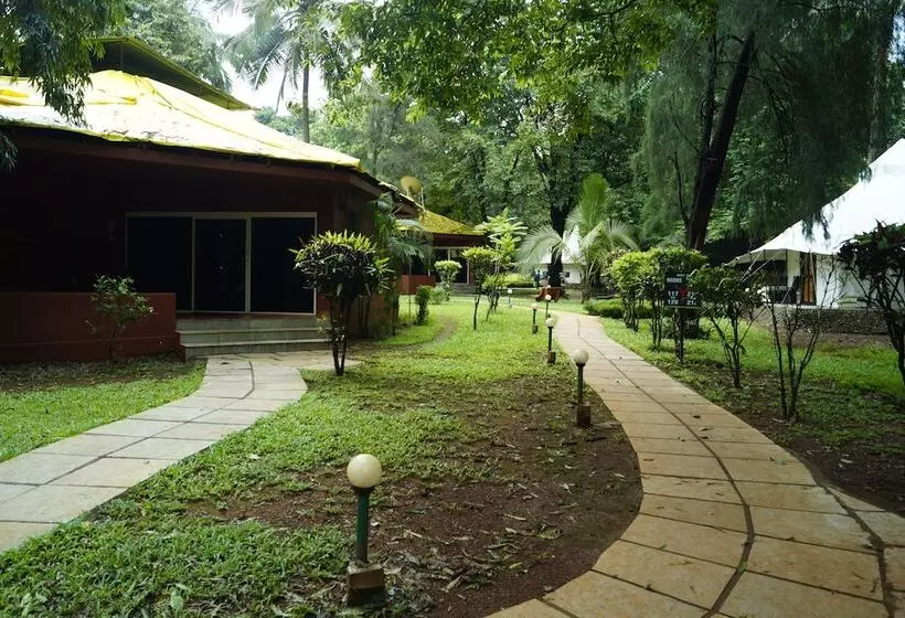 ホテル Dudhsagar Spa Resort