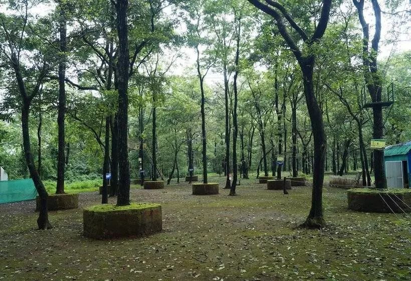 ホテル Dudhsagar Spa Resort