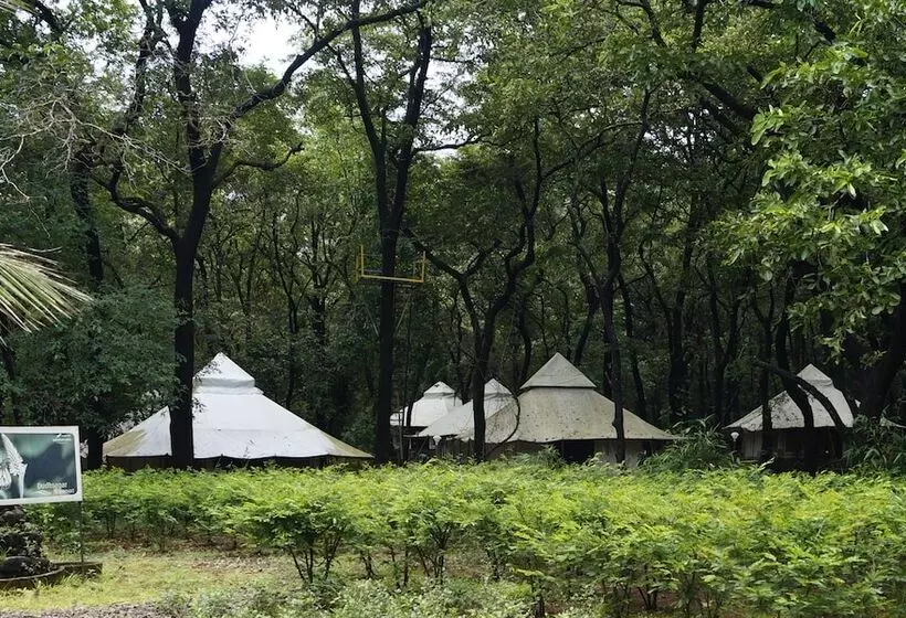 ホテル Dudhsagar Spa Resort