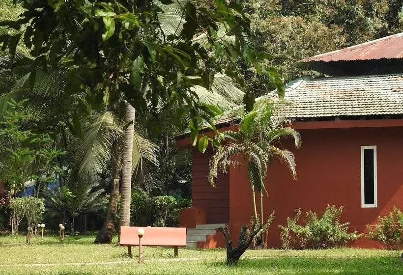 ホテル Dudhsagar Spa Resort