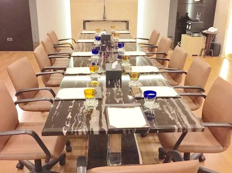 هتل Evergreen Place Siam By Uhg