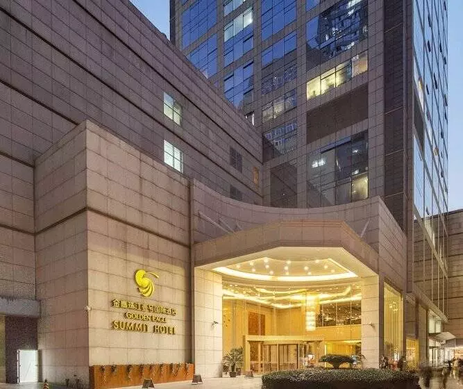 Golden Eagle Summit Hotel Downtown