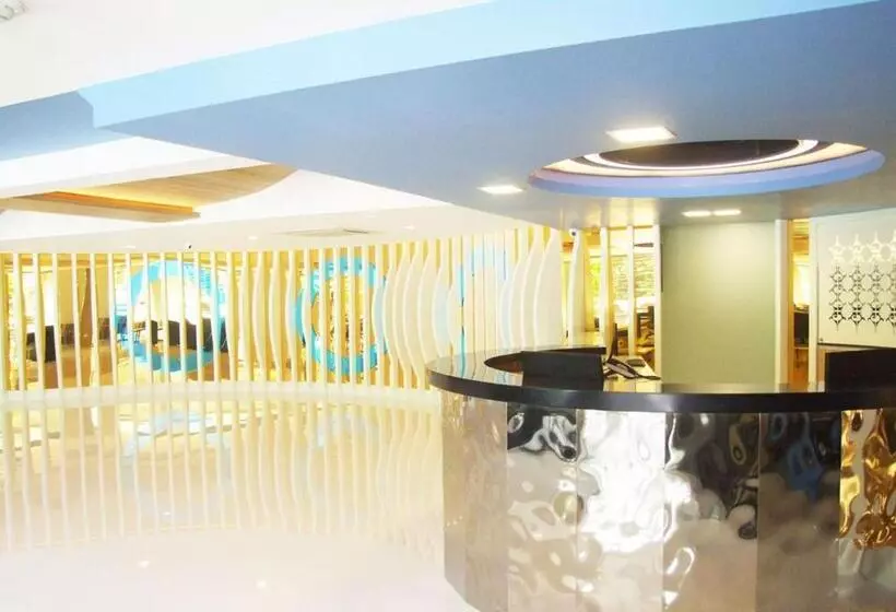 Отель Grand Tower Inn Sathorn