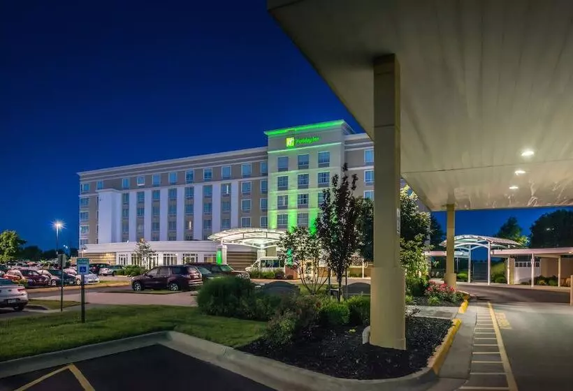هتل Holiday Inn Kansas City Airport, An Ihg