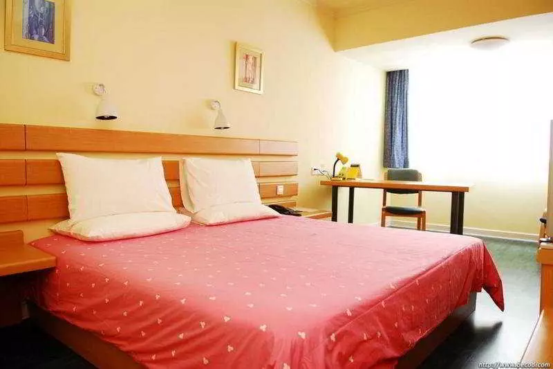ホテル Home Inn Anshanxidao