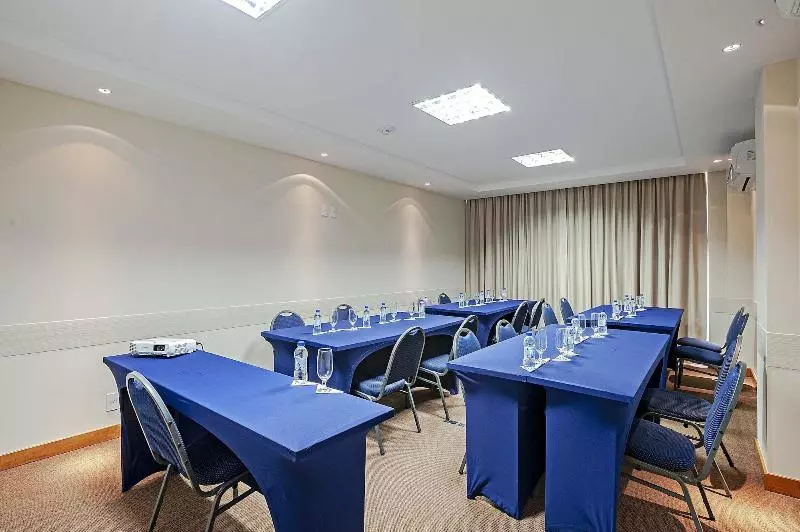 Отель Interclass Florianopolis