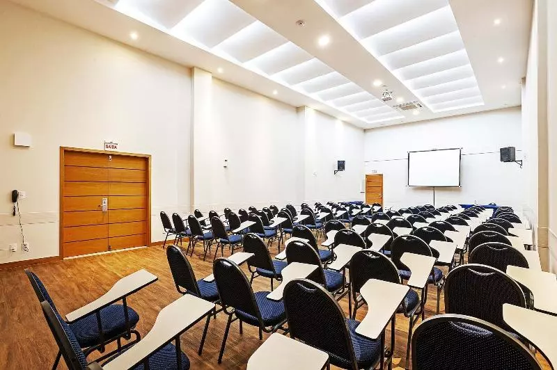 Отель Interclass Florianopolis