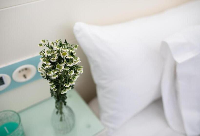 هتل La Boutique Puerta Osario