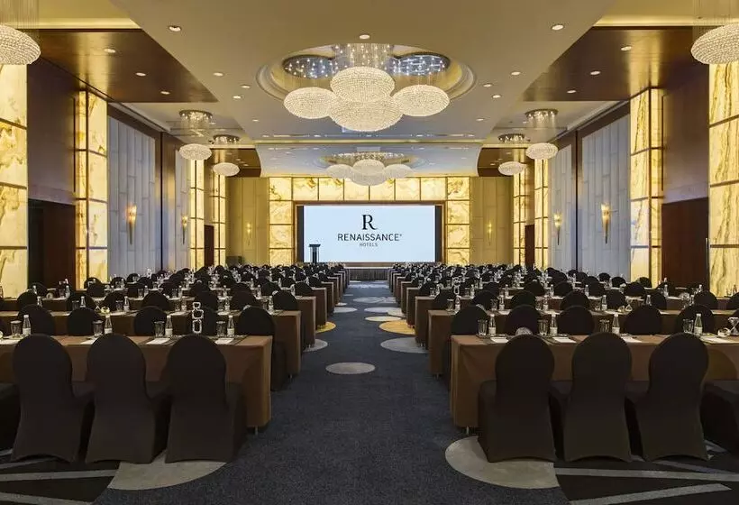 Otel Renaissance Shanghai Putuo