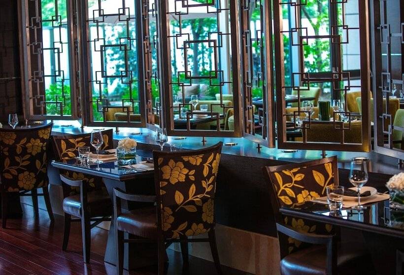 Otel Renaissance Shanghai Putuo