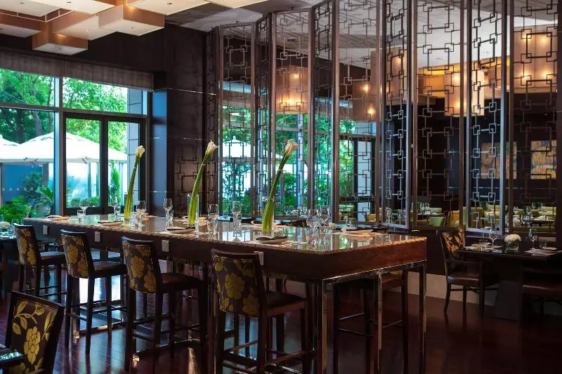 Otel Renaissance Shanghai Putuo