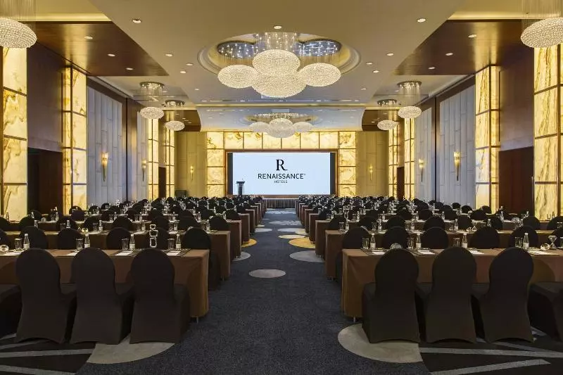 Otel Renaissance Shanghai Putuo