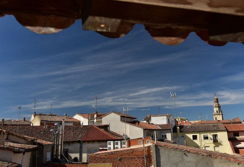 田舎風ホテル Palacio Rejadorada