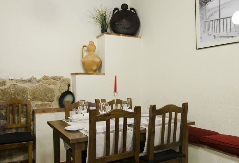 田舎風ホテル Palacio Rejadorada