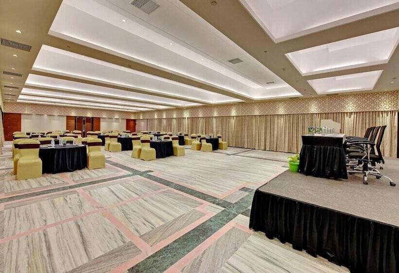 Отель The Fern Residency Aurangabad   Chhatrapati Sambhaji Nagar