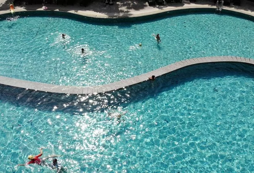 استراحتگاه Wongamat Privacy Residence, Pattaya