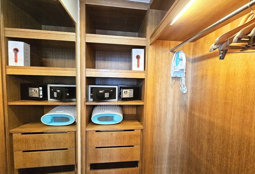 Cormar Suites Serviced Apartment