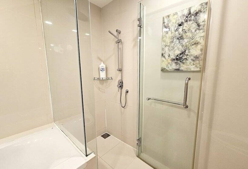 Cormar Suites Serviced Apartment