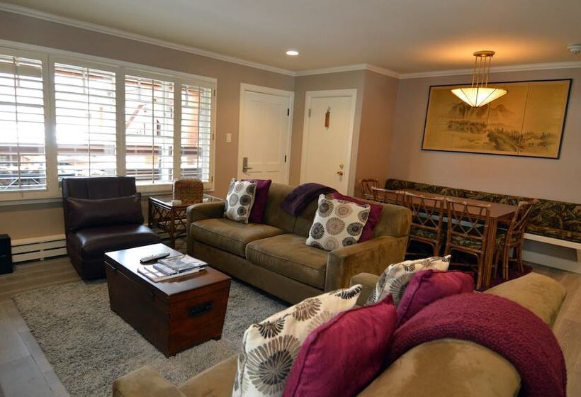 Fasching Haus Condominiums By Frias