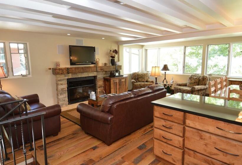 Fasching Haus Condominiums By Frias