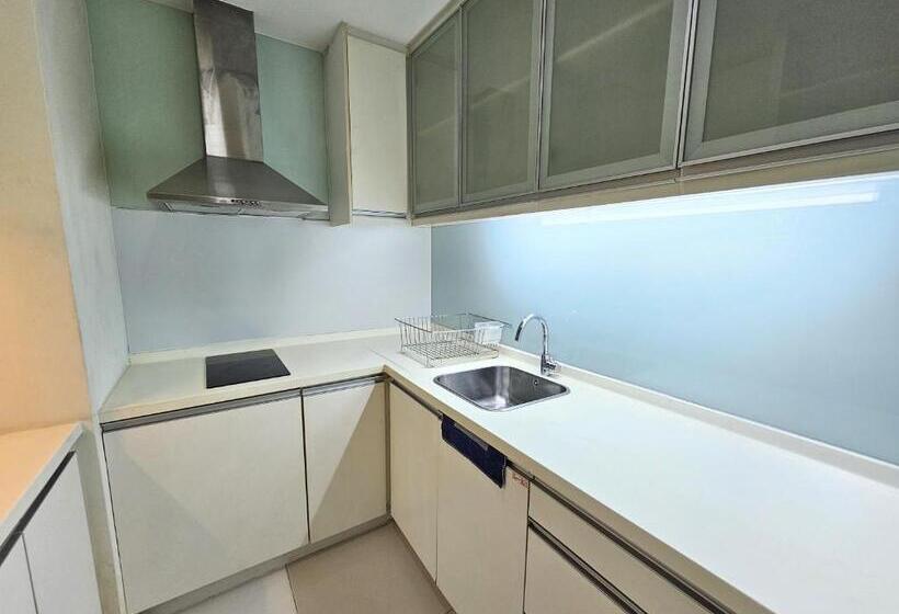 Cormar Suites Serviced Apartment