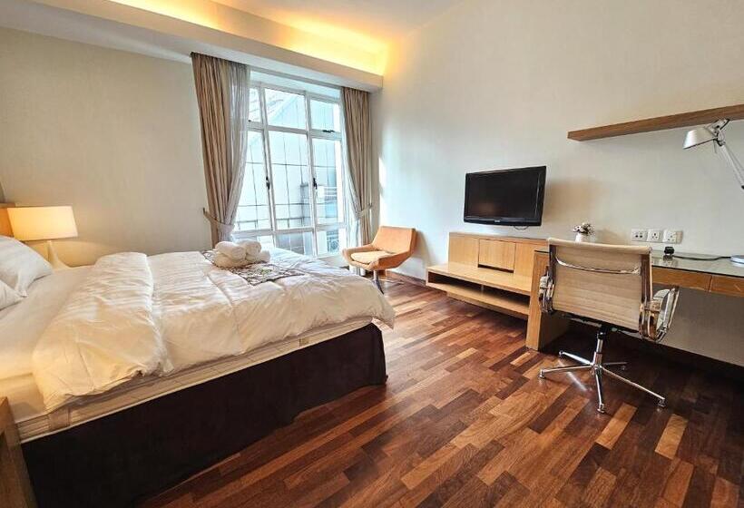 Cormar Suites Serviced Apartment