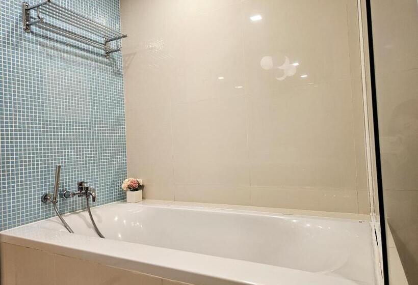 Cormar Suites Serviced Apartment