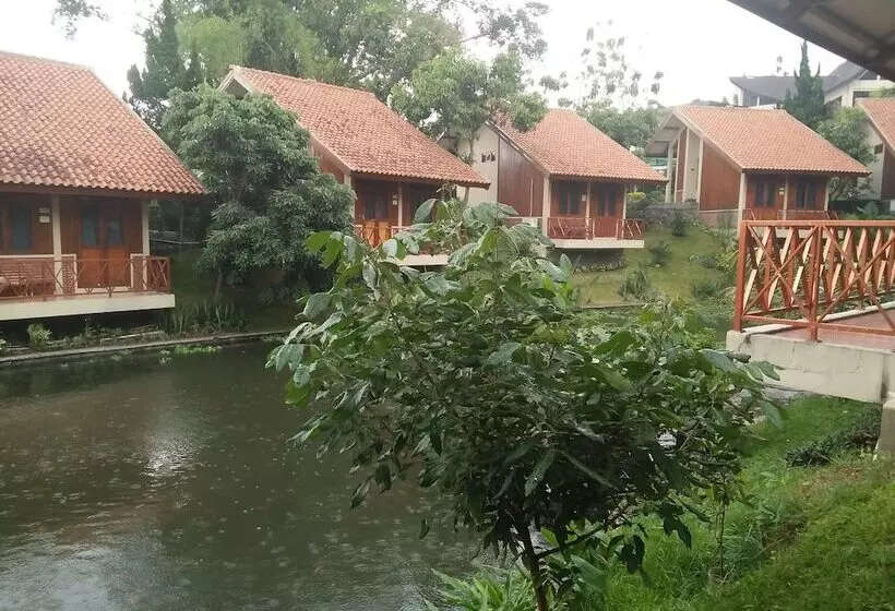 Ahadiat Hotel & Bungalow
