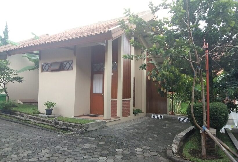 Ahadiat Hotel & Bungalow