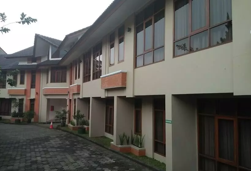 Ahadiat Hotel & Bungalow