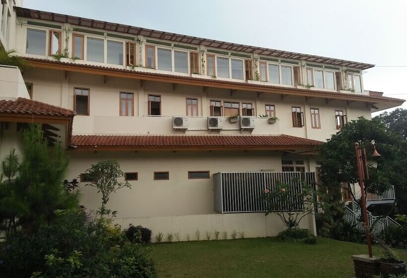 Ahadiat Hotel & Bungalow