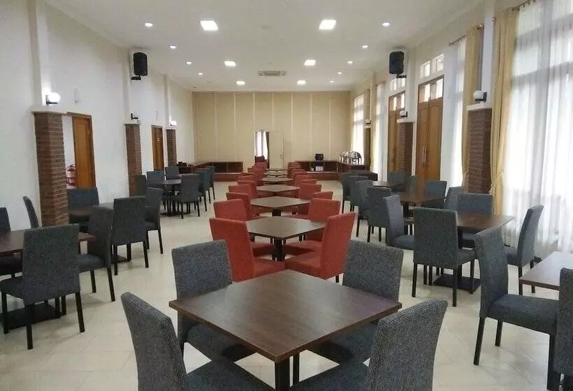 Ahadiat Hotel & Bungalow