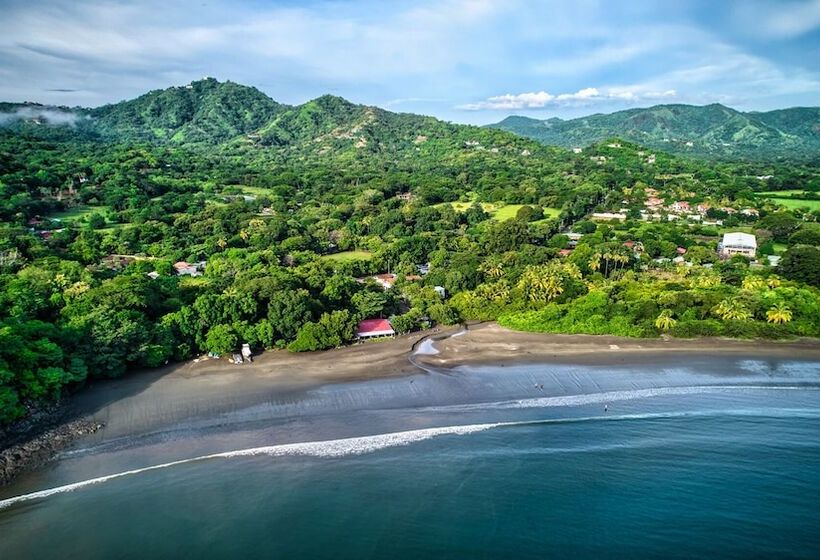 Отель Bahia Esmeralda